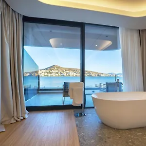 فندق Alyacht Premium, ساراندا