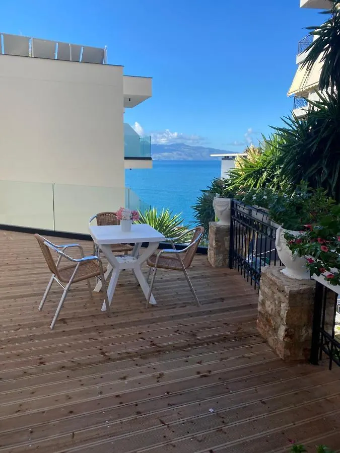 Appartamento Apartamente Berti`s Garden Sarandë